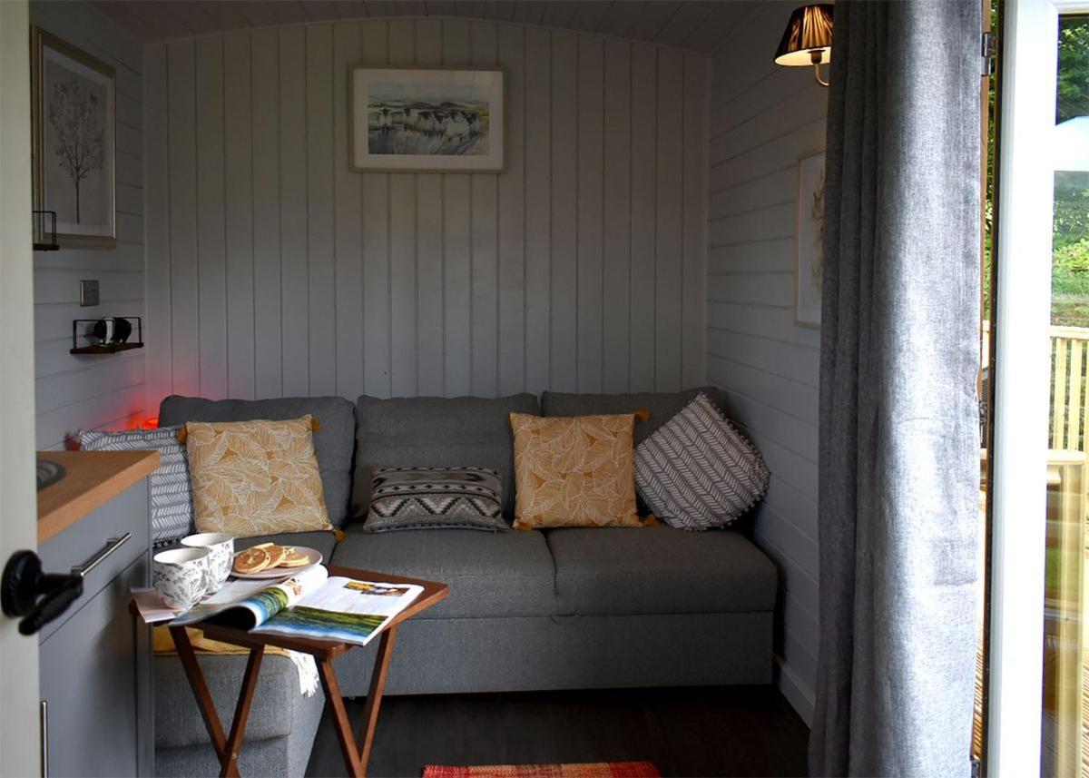 Riverview Lodges And Glamping Welshpool Extérieur photo