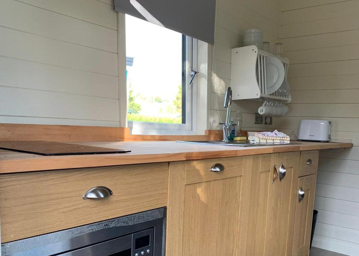 Riverview Lodges And Glamping Welshpool Extérieur photo